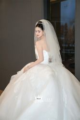 点击看大图 -艾拉·女王婚纱礼服馆