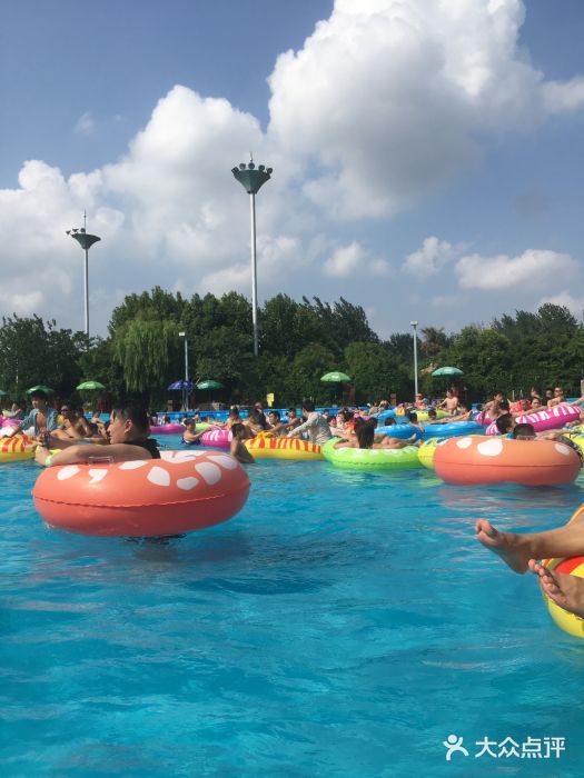 热带风暴水上乐园景点图片