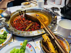 -贤合庄卤味火锅(时代广场店)