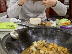 -粘豆包柴火铁锅炖