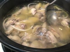 -东椰·海南椰子鸡火锅(朝阳门店)