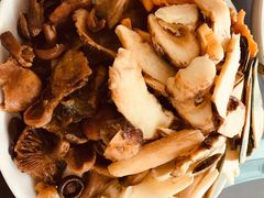 -野菌皇海景野生菌火锅(滨海大道店)