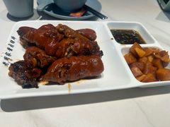 -老周家酱卤猪蹄私房菜(克拉玛依西街店)