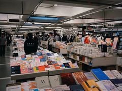 -先锋书店(五台山总店)