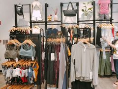 -lululemon(比斯特购物村店)