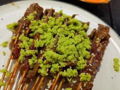 -何妹湿辣牛肉·粤式烧烤砂煲(桂雅路店)