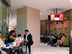 等位区-海底捞火锅(徐州火车站店)