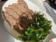牛肉拌薄荷-沿途四季·云南菜·诗酒茶(蓝色港湾店)