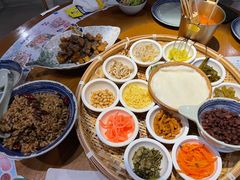 -包整·丝娃娃(一览甲秀楼风景店)