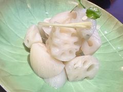 -湖畔鲁菜·二十年老字号餐厅(大明湖店)