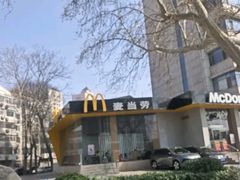 -麦当劳(南京路2店)