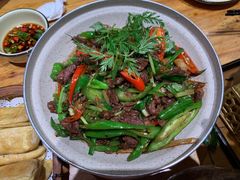 -老滇山寨•云南特色菜•地方菜•民族风情歌舞表演(金碧店)