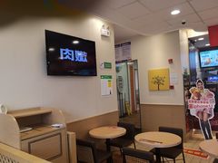 用餐区-德克士(芮城东茂店)