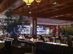 -八府香鸭·啫啫煲(华山路店)