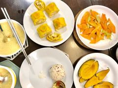 -爱的果实月嫂育婴师(世纪东方店)