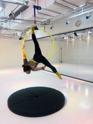 -STUDIO E POLE DANCE