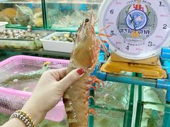 -班赞海鲜市场胖阿姨加工点