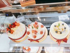 -花花卷卷·鲜食蛋糕(静安久光百货店)