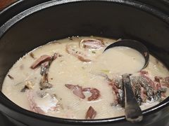 -土砂锅生态山庄·非遗砂锅雅鱼