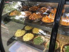 -有红鸡毛店·砂锅菜(抚琴夜市店)
