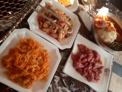 -啊美丽炭火烤肉(滑翔一店)