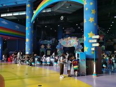 -蓝精灵乐园·世茂精灵之城主题乐园