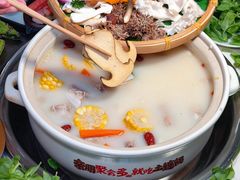 -土连锅·现熬养生汤锅(梁家巷店)