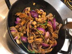 -胡须佬鸡煲四季火锅店(石厦西村直营店)