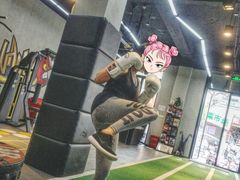 -Freedom Fitness私教健身俱乐部(徐虹北路店)