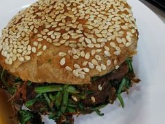 烧饼夹牛肉-护国寺小吃(地安门店)