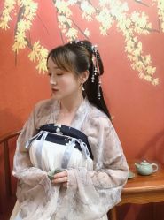 -汉仪华裳汉服馆(打浦桥店)