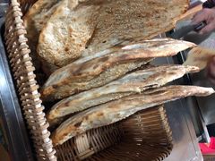 -荆楚任氏锅盔(紫阳路店)