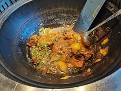 -锅老头海鲜铁锅炖