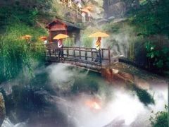 -雪山彩虹谷景区