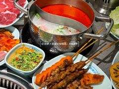 -金滏山·烤肉海鲜火锅自助(襄阳万达店)