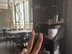 -凤凰路何眼镜香辣蟹(花果园店)