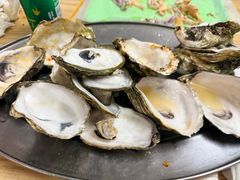 -蚝哥花姐湛江烤生蚝(美丽湾市场店)