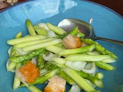 黄耳芦笋炒百合-随堂里