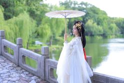 -梦回汉唐汉服旗袍体验馆(拙政园店)