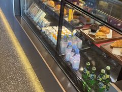 -星巴克臻选(上海虹桥新天地三店)