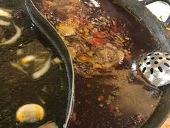 -小天鹅火锅·一线江景洪鼎旗舰店(洪崖洞店)