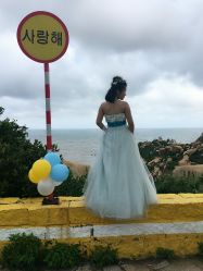 -现代经典婚纱摄影