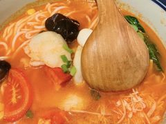 -刀小蛮半只鸡过桥米线(家乐福四元桥店)