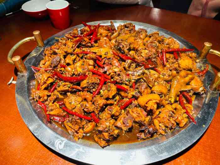 广合草鸡(燕山新居店)-"离单位不远的一家炒鸡店,鸡分为三种,价格.