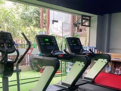 -征成健身连锁私教工作室(九公里店)