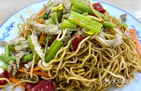 Shredded Pork and Green Bean Noodles