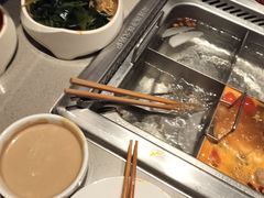 -海底捞火锅(金山百联店)