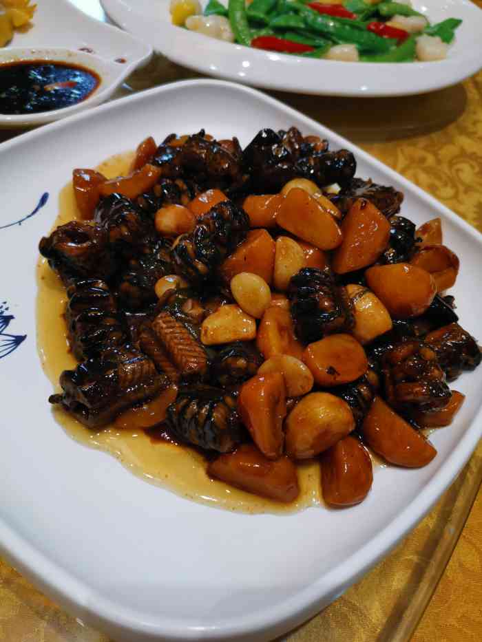 朱桥人家-"来朱桥人家吃年夜饭的,生意很好,车子都挺.