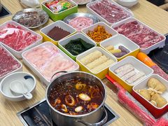 -杨老板·海鲜集市火锅·鲜切牛肉(中防万宝店)