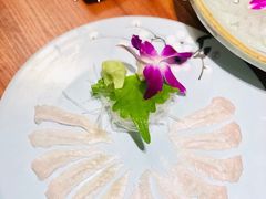 鸦片鱼裙边刺身-大吉鲜鱼料理自慢(维也纳大厦店)